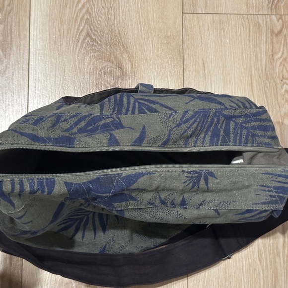 Roxy olive green and navy bag - Picture 4 of 5